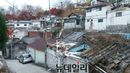 서울시·종로구 법원 판결도 무시… 행정폭력에 눈물 흘리는 사직2구역