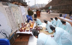 원주이씨 단양종중 유물, 道유형문화재 ‘지정’ 알리는 고유제 지내