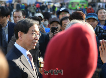 박원순 시장, “서울시공무원은 노벨평화상 감”