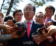 [포토] 홍준표 본격적인 선거운동 영남부터 시작할 것