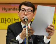 [포토] 현대시티몰 가든파이브점 오픈 앞둔 박동운 사장
