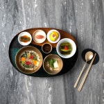 특급호텔들의 한식대첩, 자존심 버리고 가성비 높였다