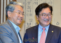 민주당의 聯政 제안, 진정성 있나 '흔들기'인가