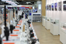 [르포] 롯데하이마트 카메라 전문관, 하이엔드 유저 위한 메카