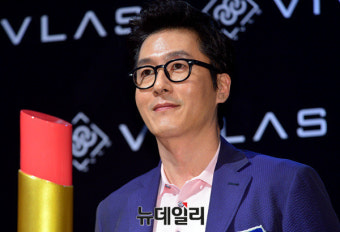 김주혁 몰던 벤츠 차량, 추돌사고 후 인도로 돌진 '대형 참사'