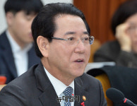 [포토] 최저임금 관련 발언하는 김영록 농림축산식품부 장관