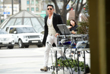 [포토] 느와르영화 배우처럼 등장한 다니엘 헤니