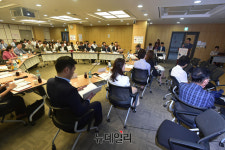 [세미나]메시지 없는 한국당... 보수만의 마케팅 필요