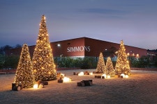 시몬스, 이천 시몬스 테라스에 초대형 트리·일루미네이션 점등