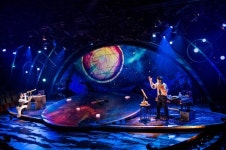 실제 우주에 온 듯…뮤지컬 시데레우스 호평 속 순항