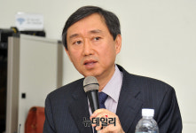 [포토] '유튜브 규제' 관련 발언하는 이인철 변호사