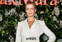 [포토] 모델 캐롤린 머피, 당당한 포즈