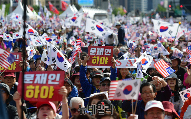 조국 사면 결정에 따른 여야 공방, 국민 의견과 논란 예상