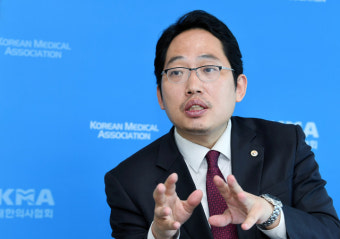 [인터뷰] 최대집 의협회장 “금융위, 실손보험 청구 간소화 추진 수용하기 어렵다”