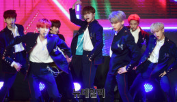 [포토] 이엔오아이 첫 미니앨범 타이틀 발칙하게 무대
