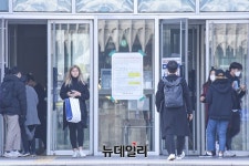 [포토] 비대면강의 개강에도 도서관 찾고 있는 대학생들