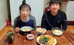 남편은 38세, 아내는 73세… 35살 연상연하 부부, 진짜 있다