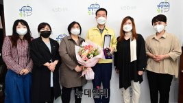 [포토] 한성여고 학부모회, 이승로 성북구청장에 감사패 전달