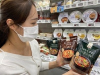 편의점은 지금 HMR 전쟁 중… 리뉴얼·신제품 출시 잇따라