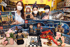 [포토] 이마트·SSG닷컴·Howdy, 레고코리아와 해리포터 시리즈 20주년 상품 출시
