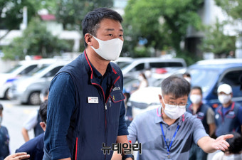 [포토] 7.3 전국노동자대회, 경찰 출석하는 양경수 민노총위원장