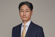 시총 2兆 거뜬… 정인국 케이카 대표 중고차 이커머스 선도