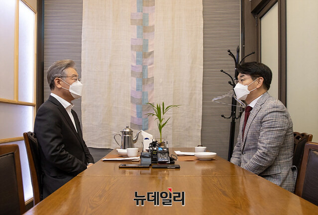 이재명-이재용 첫 회동, 삼성 발전은 국가 발전과 함께 될 것을 강조