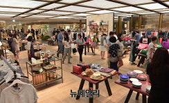 롯데쇼핑·신세계, 1년 새 2600명 짐 쌌다…코로나19 한파
