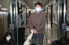 가세연 이준석, 2013년 8월 대전 호텔서 성접대… 李 사기 피의자 일방 진술