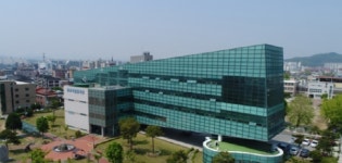 “새해에 책 읽으세요”…충주시 동네서점 활성화 나서