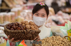 [포토] 농협 하나로마트 정월대보름 먹거리 할인 가격에 만나세요