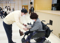 충주시, 장애인 복지증진 유공자 표창 수여식 개최