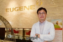 [진격의 젊은PB] 괴짜 주식 천재…개미들의 셰르파 강영현 유진證 부장