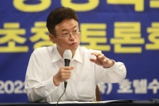 이철우 도지사 “공항, 미적거릴 시간 없어 빨리해야”