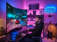 TV 불황 맞은 삼성·LG, 틈새 시장 게이밍 모니터 공략 속도