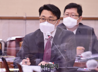공수처 검사 올해 들어 5명째 사의… 김진욱 처장 책임론 확산
