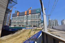 접입가경 둔촌주공 재건축…이번엔 아파트·상가 조합 갈등
