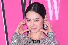 [포토] 나나, 블링블링 은빛드레스