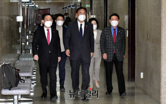 국민의힘 전당대회, 내년 3월로 확정… 후보군 '총성 없는 전쟁' 돌입