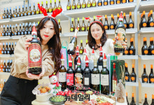 [포토] 현대백화점 "아울렛 와인샵 '와인리스트'서 파티 와인 만나세요"