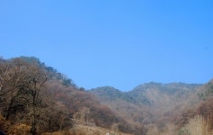 [진경수의 山 이야기] 淸州 대청호반의 오지, 벌랏한지마을 품은 ‘샘봉산’