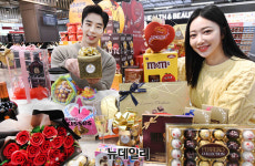 [포토] 홈플러스, 15일까지 '발렌타인데이 기획전'...최대 50% 할인