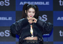 [포토] 트리플에스 유빈  고양이 포즈