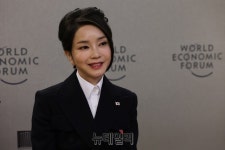 코바나컨텐츠 협찬 김건희 무혐의… 도이치모터스 의혹은 진행 중