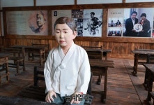 [르포] 정율성이 누구여? 광주도 화순도 무관심… 중국 관광객들만 신났다