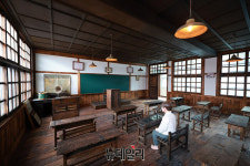 [포토] 전남 화순군 능주초에 마련된 정율성 교실