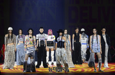 [포토] 꿈을 위해 도전하는 아름다움 홀리넘버세븐 런웨이 2/3