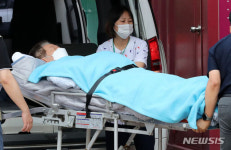 단식 19일 이재명, 병원 이송… 이번엔 '링거 단식' 가능성