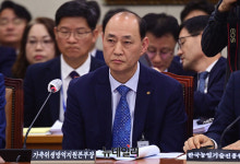 [포토] 질의 듣고 있는 위성환 가축위생방역지원본부 본부장