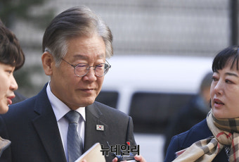 [포토] '공직선거법 위반' 공판 출석하는 이재명 민주당 대표